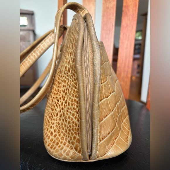 Longchamp Medium Tan Croco Roseau Shouder Bag Zip Top/Sides - Picture 10 of 16